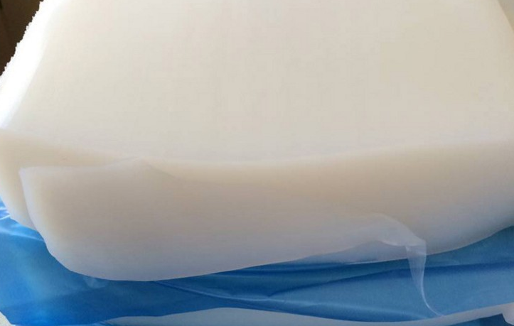 液態(tài)硅膠好還是固態(tài)硅膠好,液態(tài)硅膠和固態(tài)硅膠的區(qū)別,液態(tài)硅膠和固態(tài)硅膠的優(yōu)缺點 液態(tài)硅膠好還是固態(tài)硅膠好,液態(tài)硅膠和固態(tài)硅膠的區(qū)別,液態(tài)硅膠和固態(tài)硅膠的優(yōu)缺點